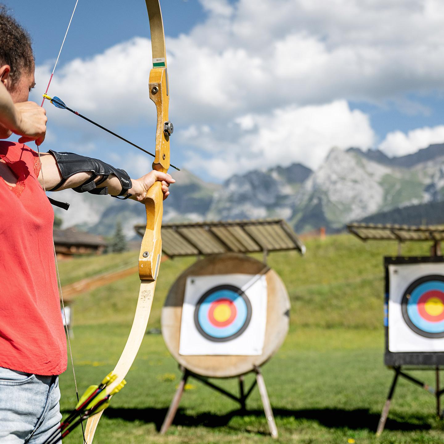 Activité été dans les Aravis - Tir à l'arc