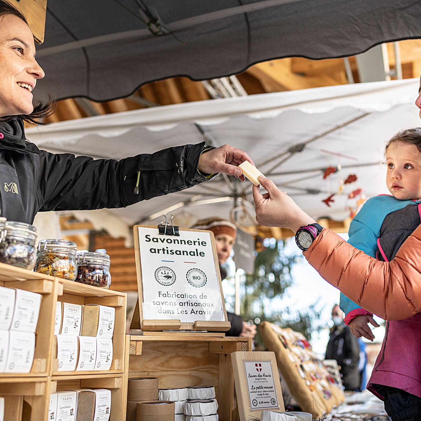 Activité Été - Aravis - Marché - Savonnerie