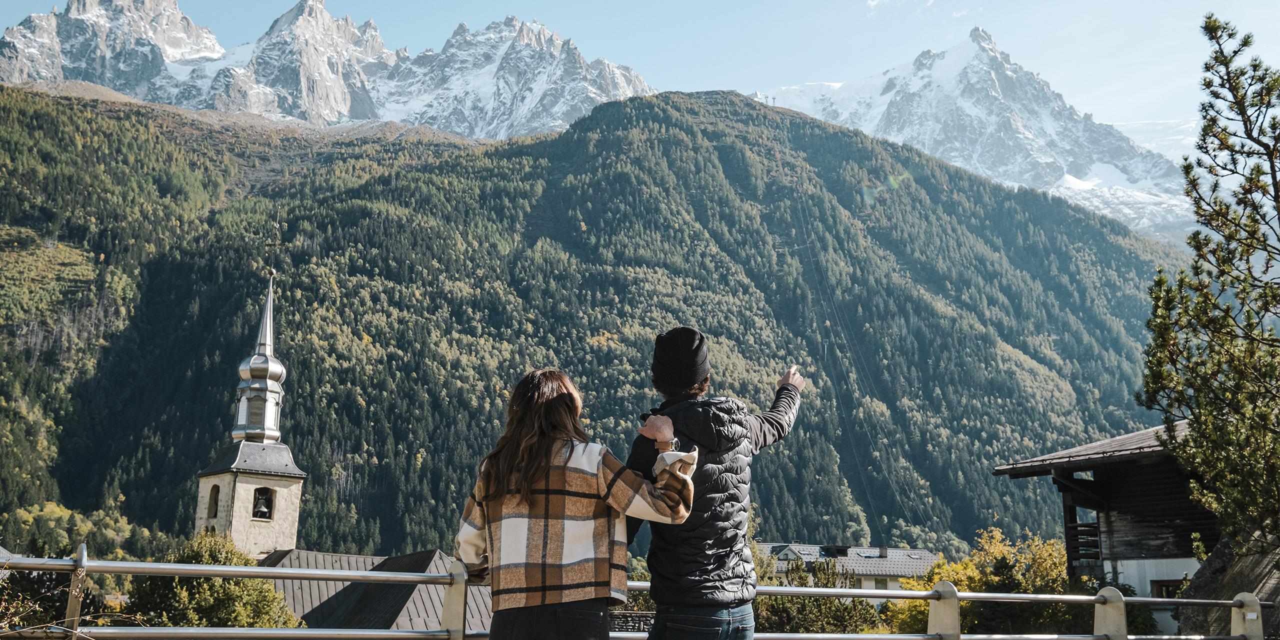 Chamonix - Couple avec vue montagne