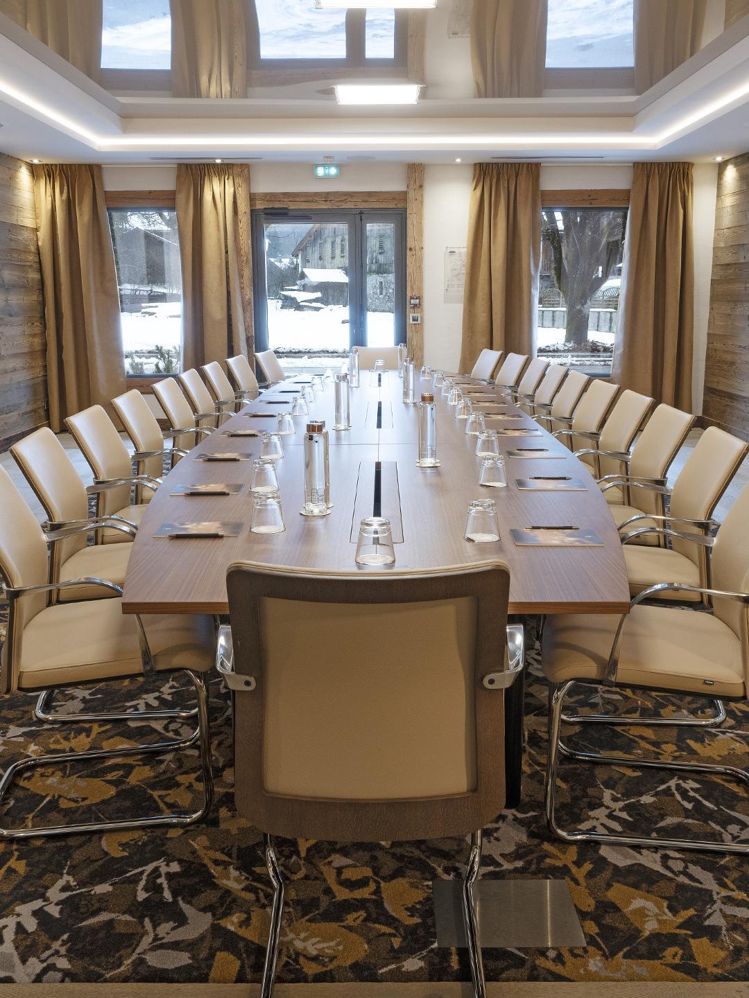 Salle de séminaire Mines d'or de l'hôtel et résidence Alexane à Samoëns