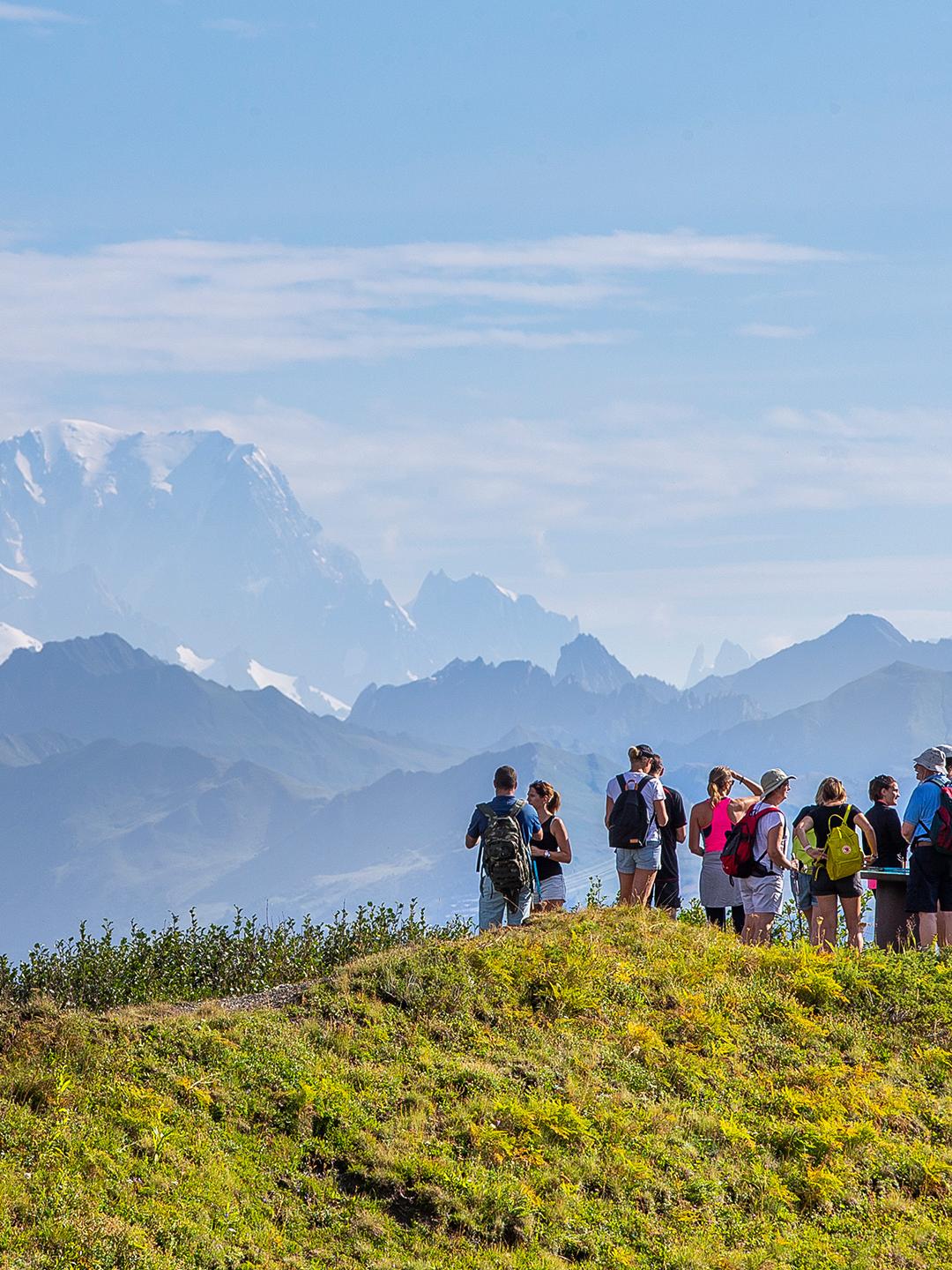 Valmorel - Été - Groupe de randonneurs