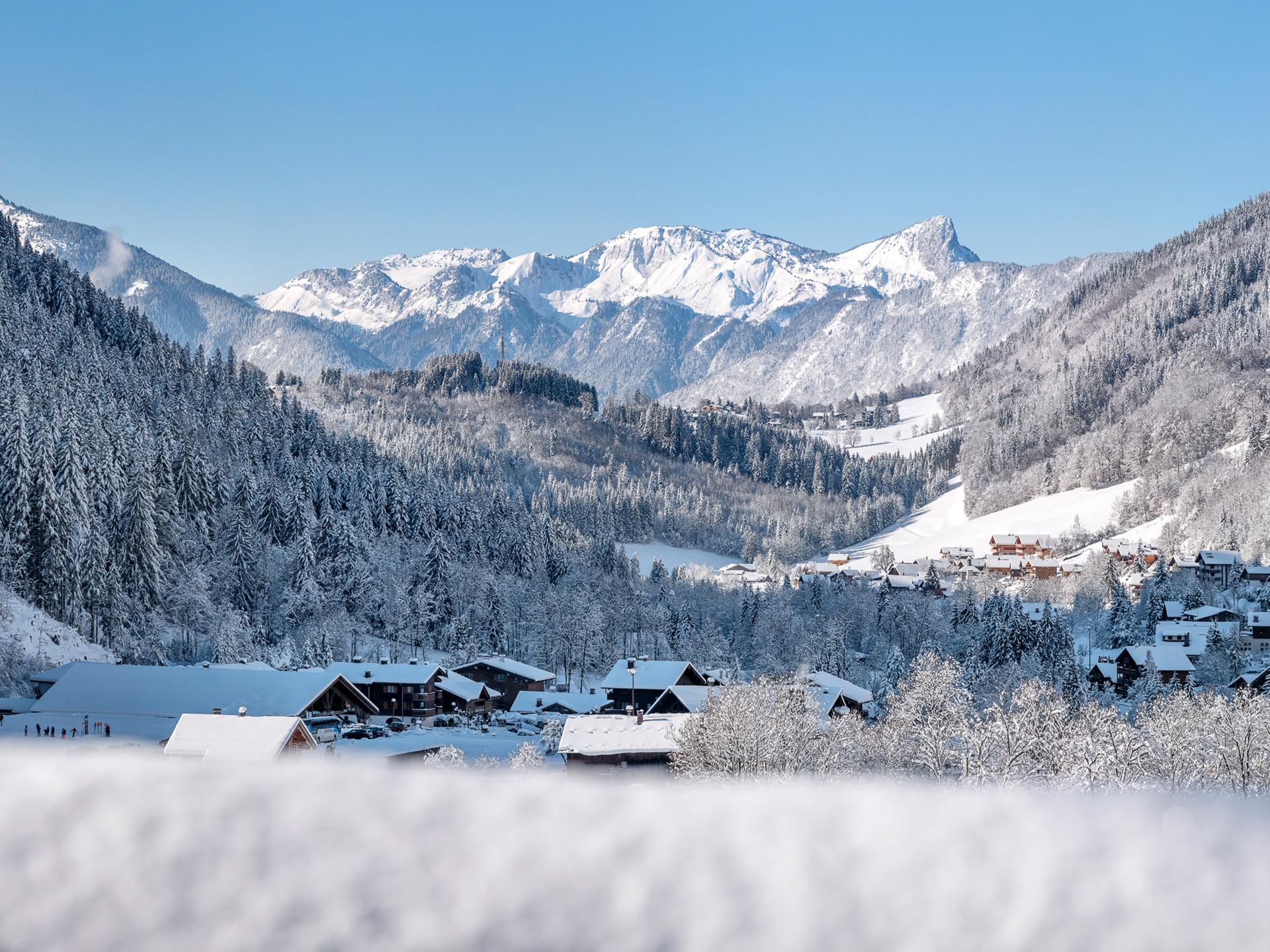 Vue du Grand Bornand depuis Les Chalets de Joy