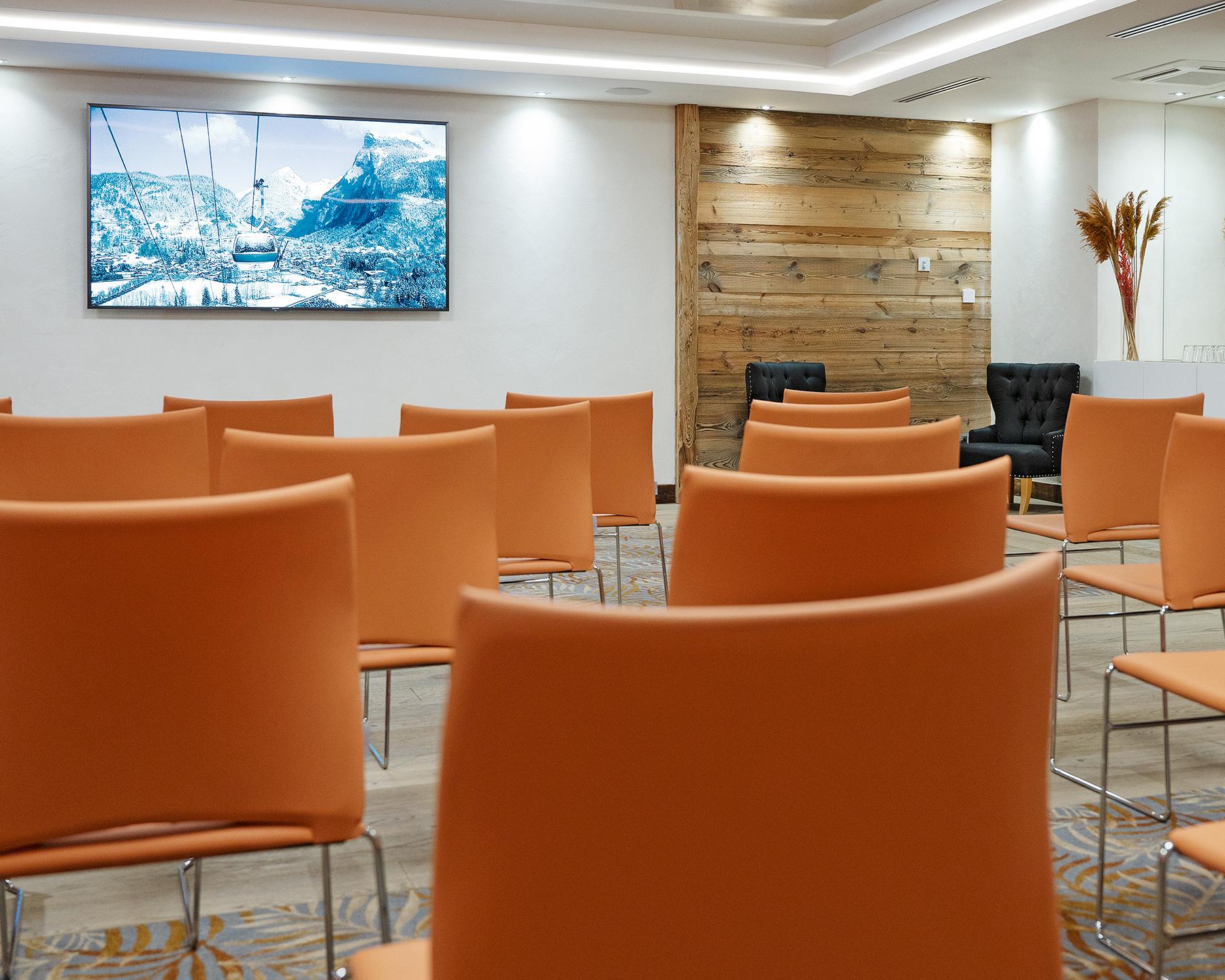 Salle de séminaire Perrière de l'hôtel et résidence Alexane à Samoëns