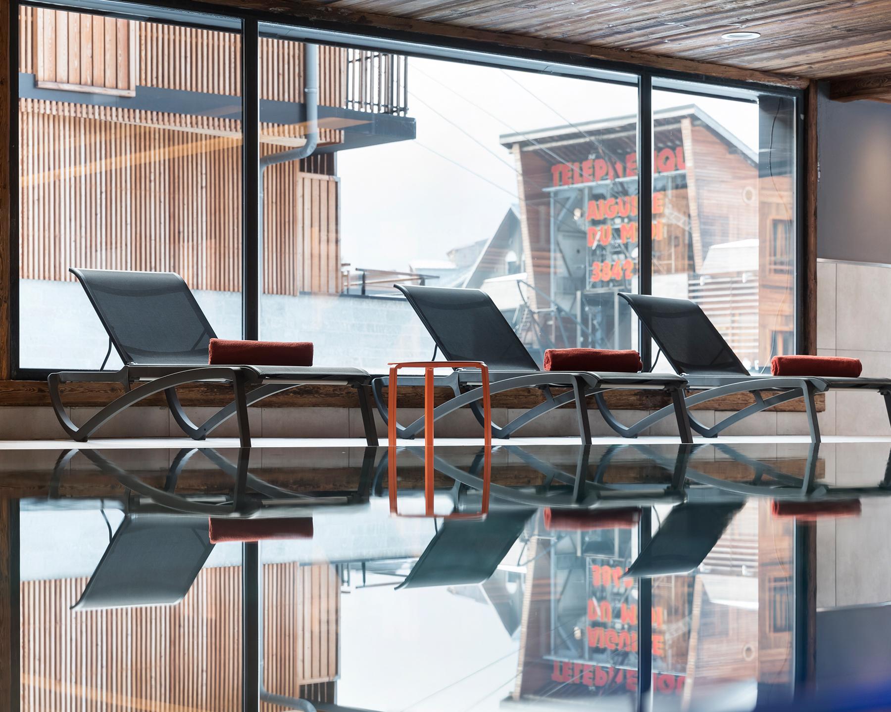 	Espace bien-être - Cristal de Jade - Chamonix - Piscine à débordement