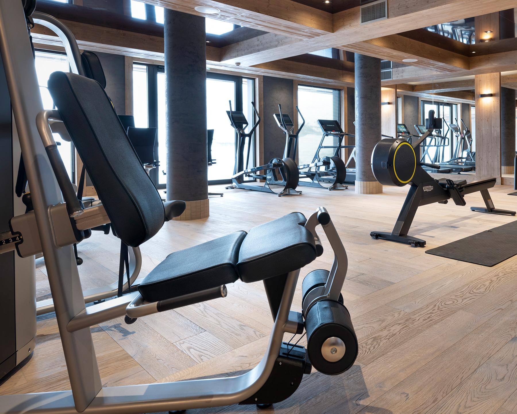 Salle fitness de l'hôtel et résidence Alpen Lodge à La Rosière