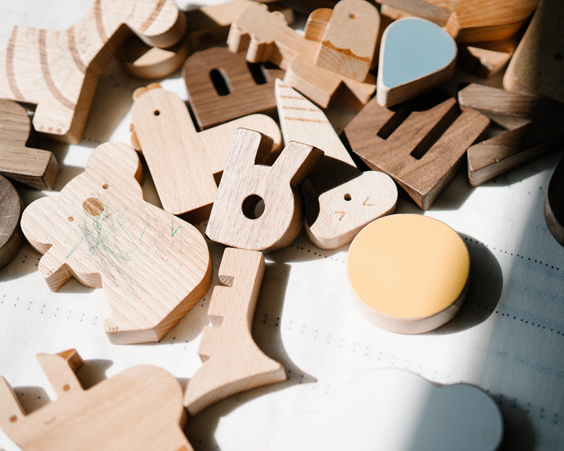 Jeux en bois - Enfants et famille