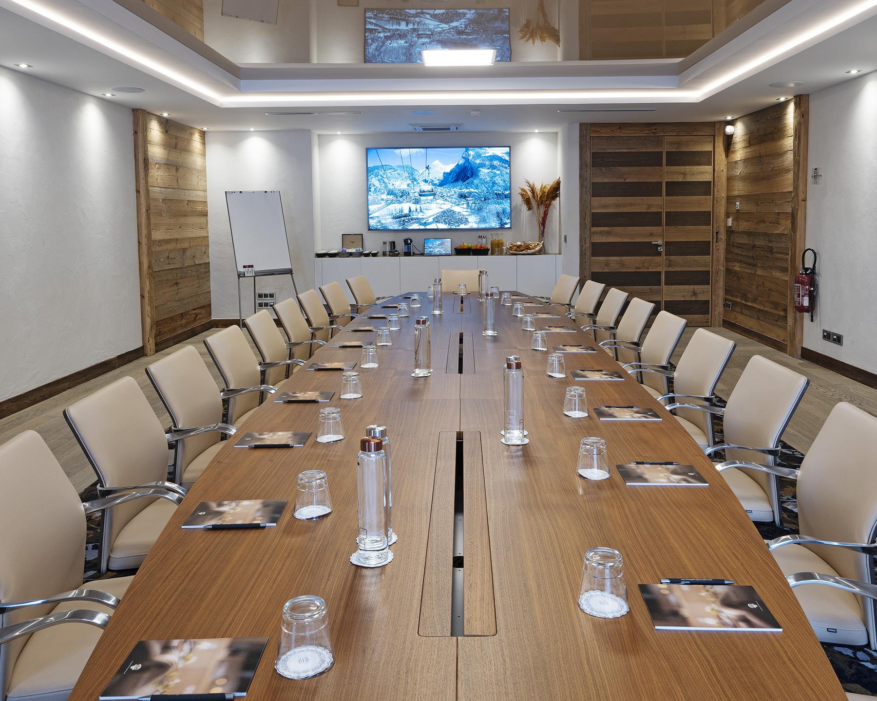 Salle de séminaire Mines d'or de l'hôtel et résidence Alexane à Samoëns