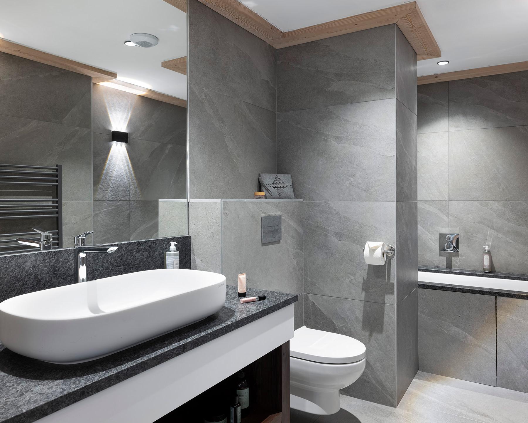 Résidence Akoya - Valmorel - 4P8 - Salle de Bains - Baignoire