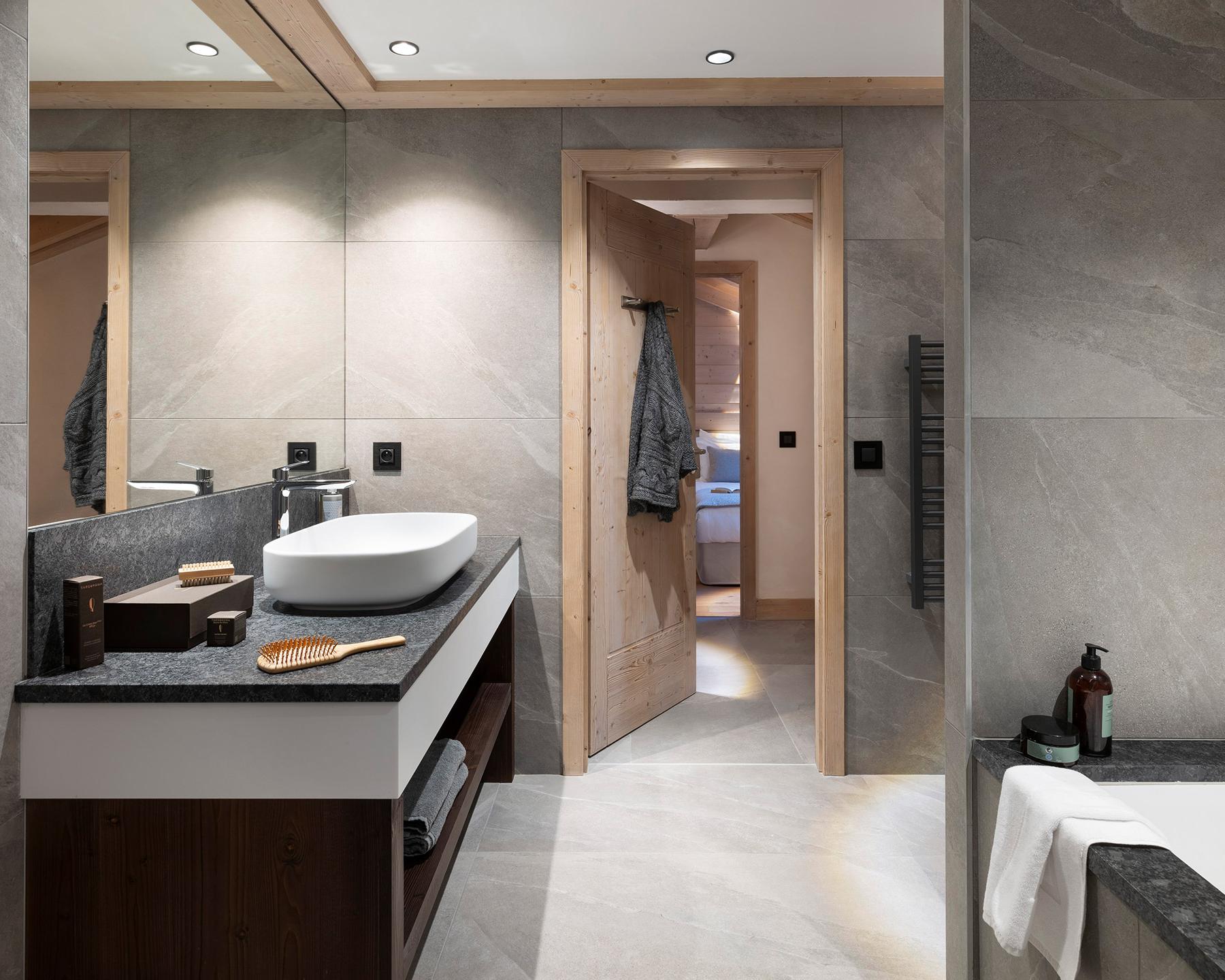 Résidence Akoya - Valmorel - 4P8 prestige - Salle de Bains - Baignoire