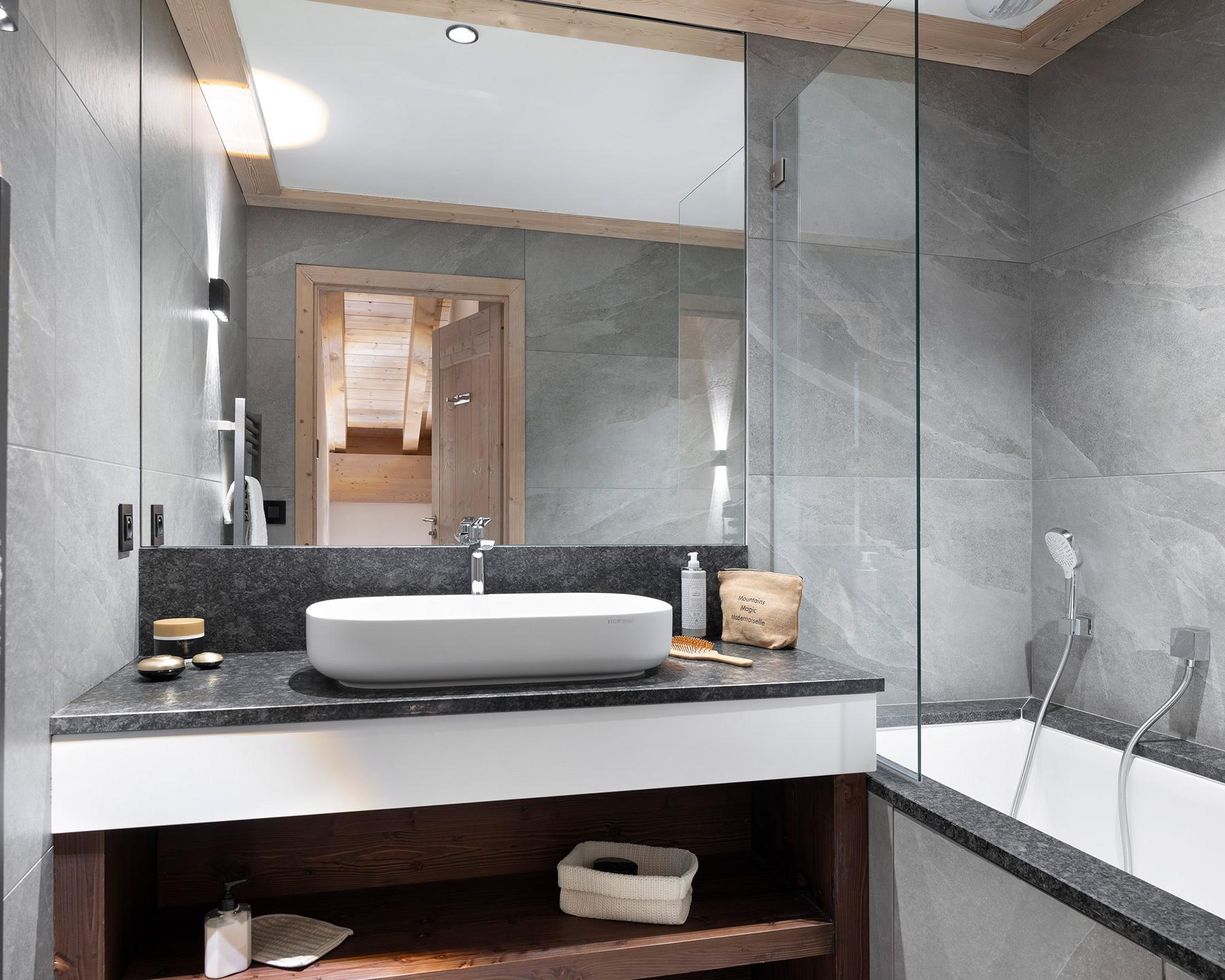 Résidence Akoya - Valmorel - 5P10 Prestige - Salle de Bains - Baignoire
