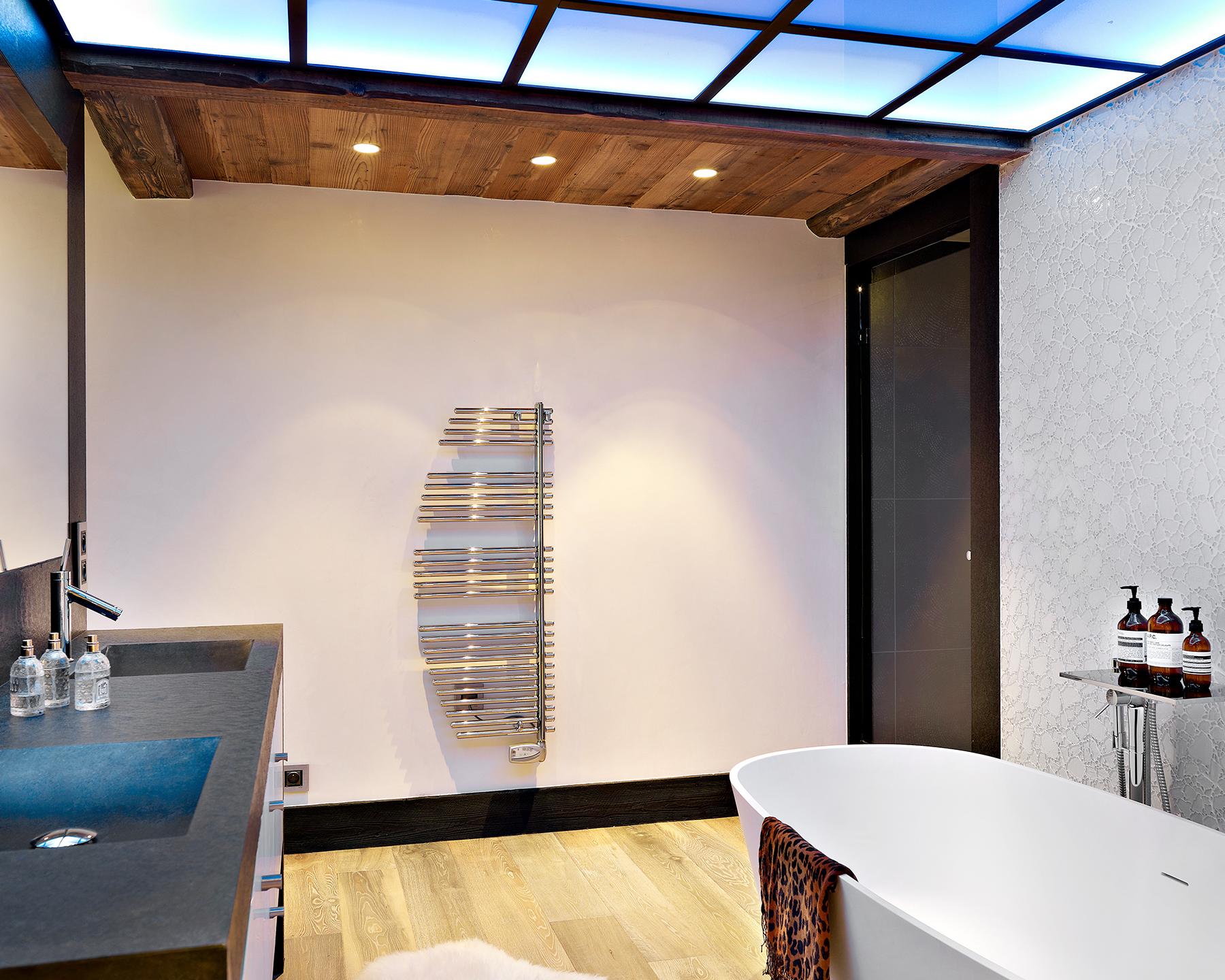 Chalet Apsara - Méribel - Salle de bains - Baignoire