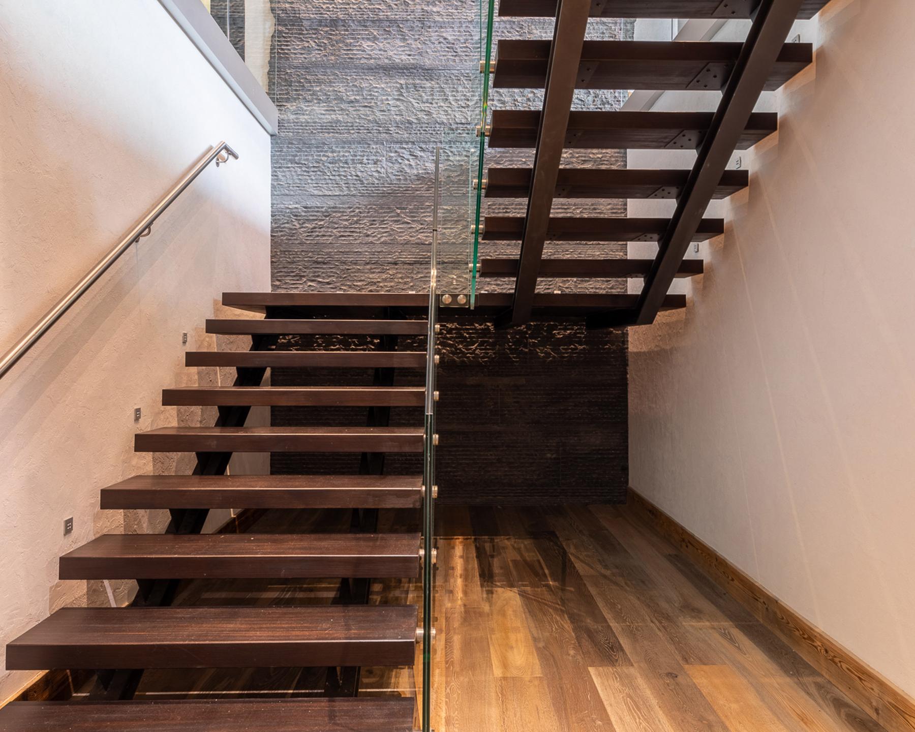 Escalier du Chalet Apsara à Méribel