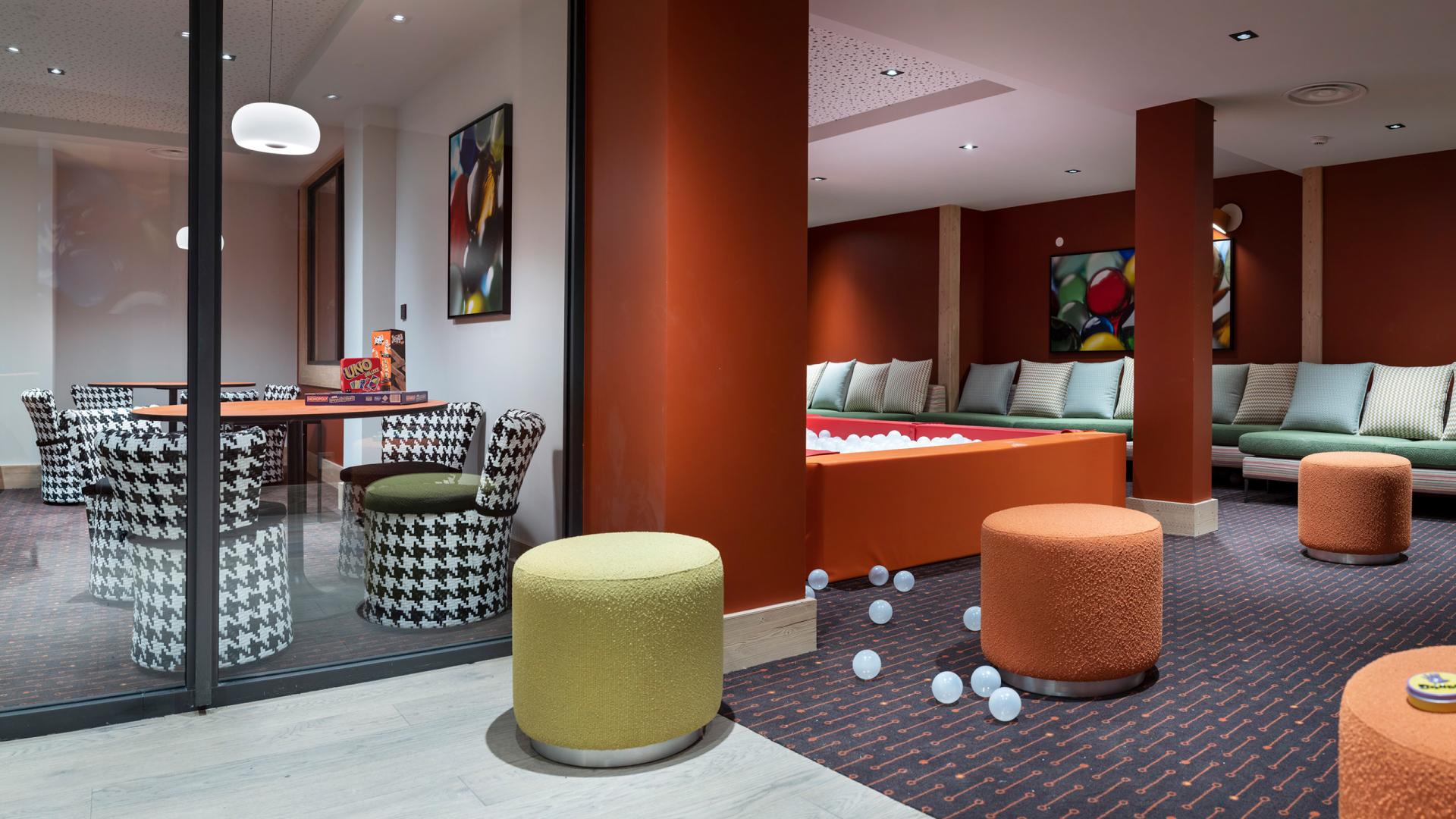 Salle de jeux de l'hôtel t résidence Alpen Lodge à La Rosière