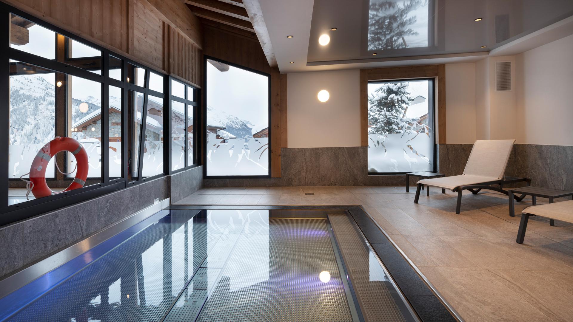 Le bain nordique de l'hôtel et résidence Alpen Lodge de La Rosière