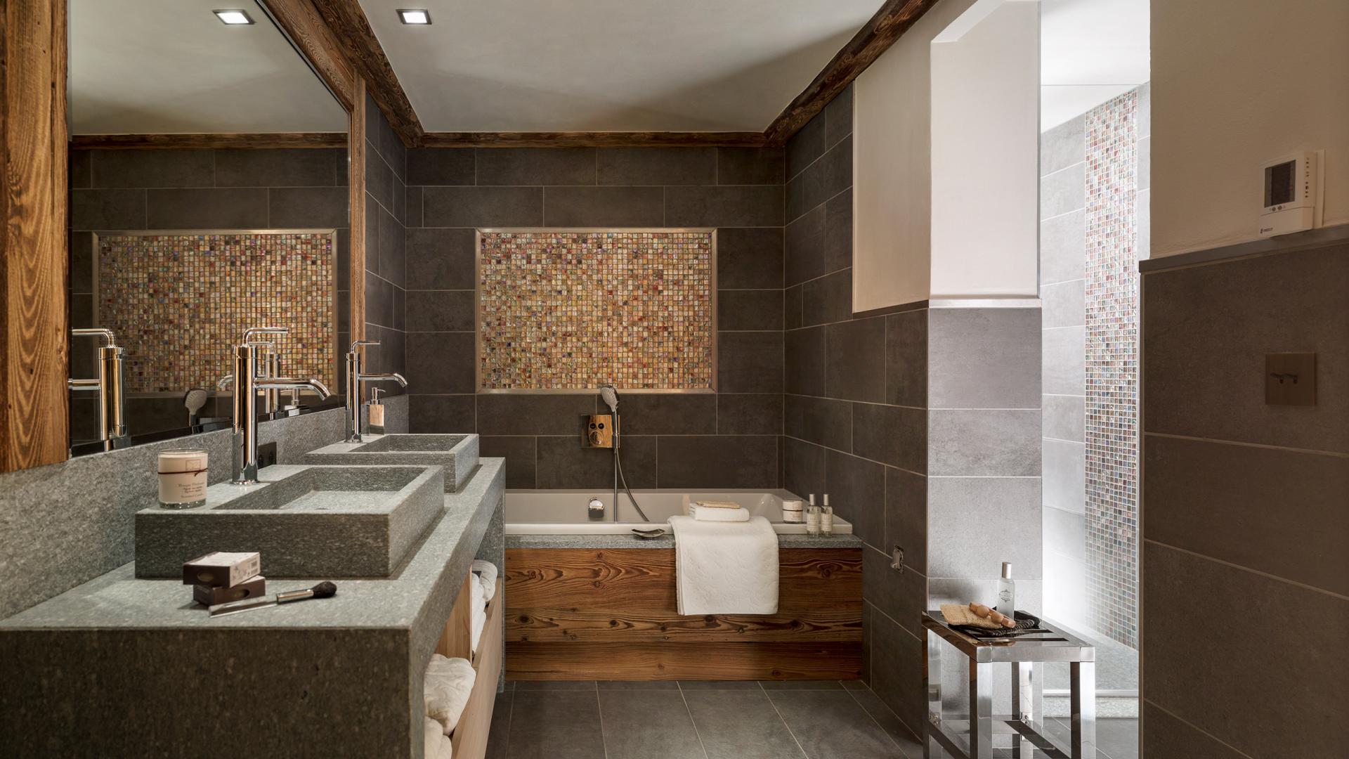 La Ferme de Juliette - Le Grand-Bornand - Salle de Bains - Vue de profil
