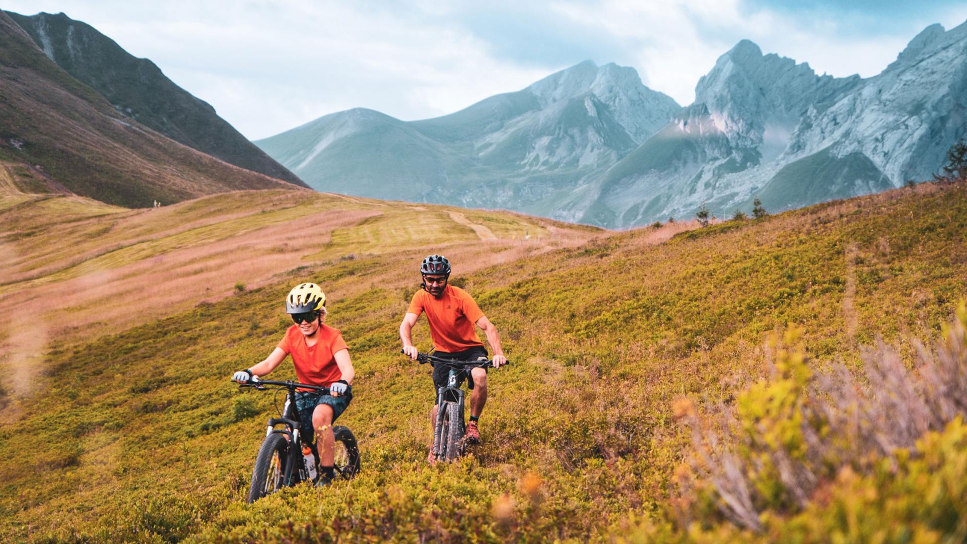 Activité été dans les Aravis - Famille - VTT