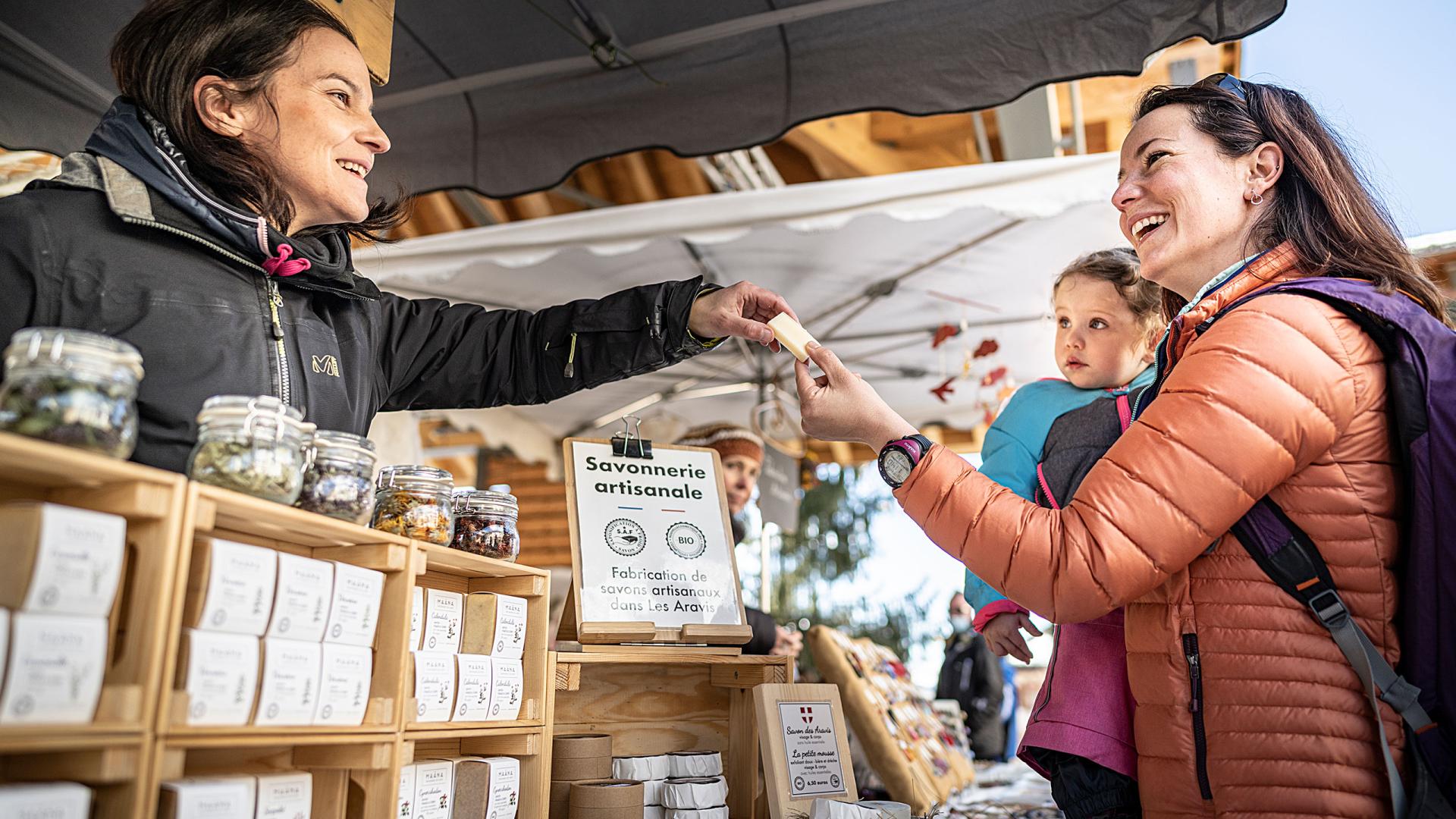 Activité Été - Aravis - Marché - Savonnerie