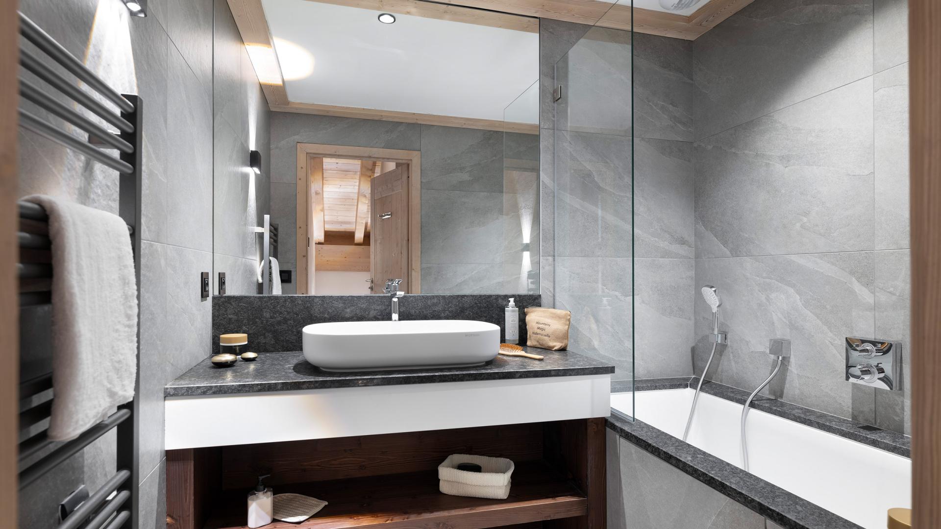 Résidence Akoya - Valmorel - 5P10 Prestige - Salle de Bains - Baignoire