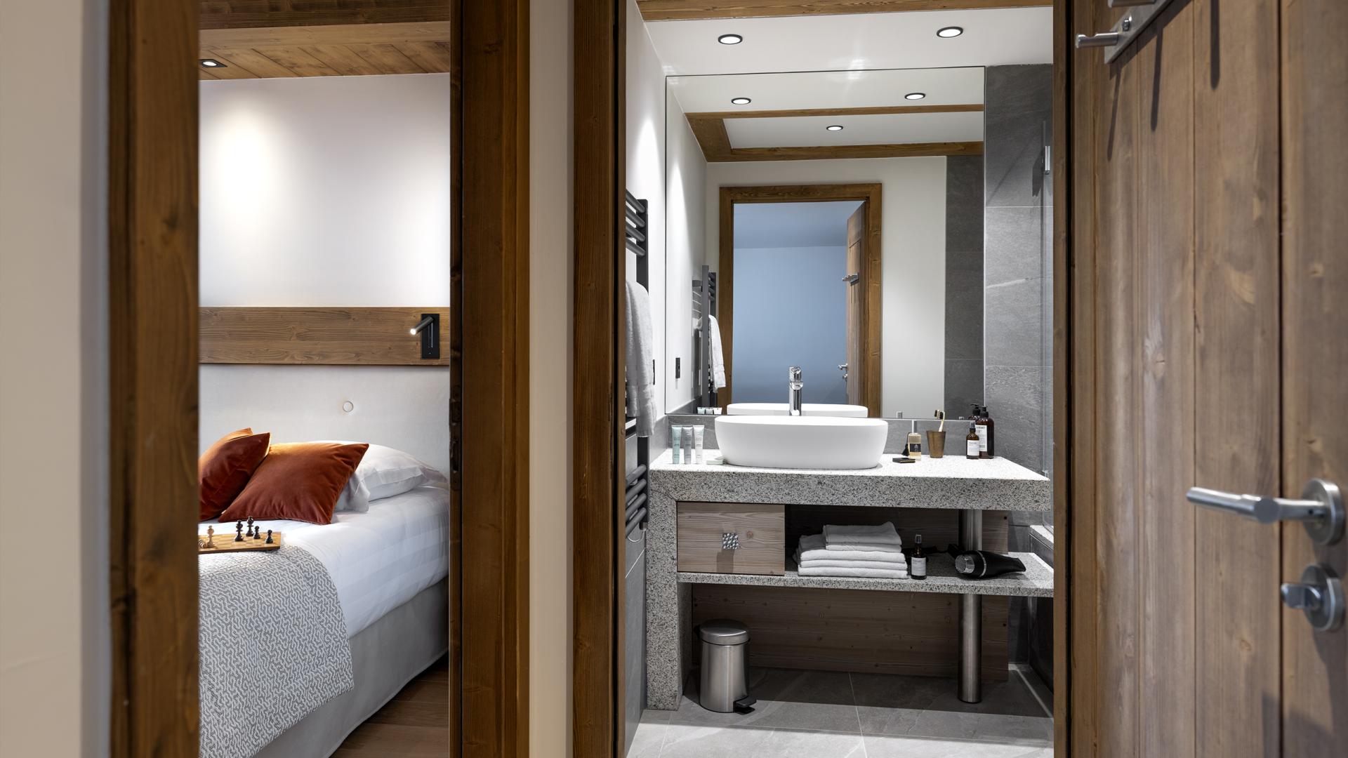 Chalets Láska aux Contamines-Montjoie, chambre enfants avec salle de bains