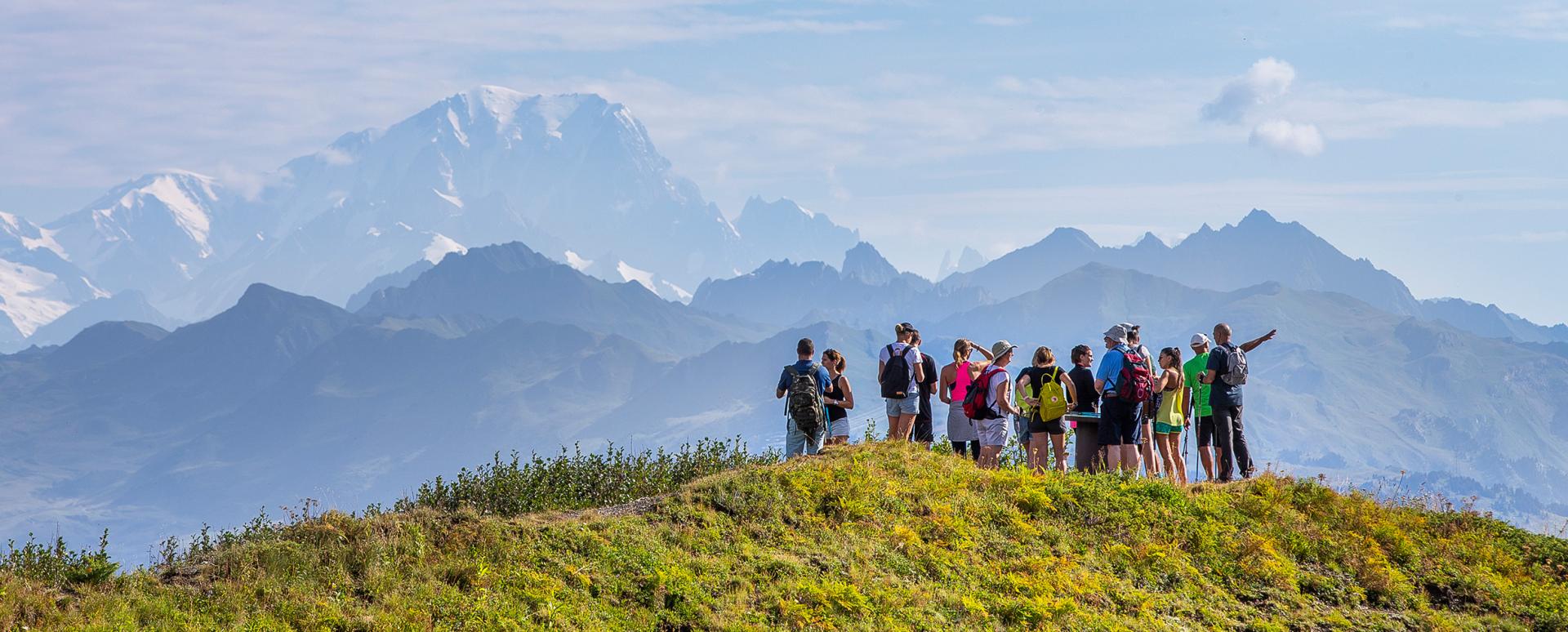 Valmorel - Été - Groupe de randonneurs